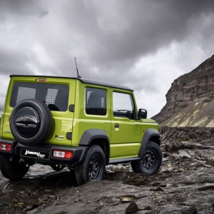 Suzuki_NEW_JIMNY_305_(2)-36096-870x470