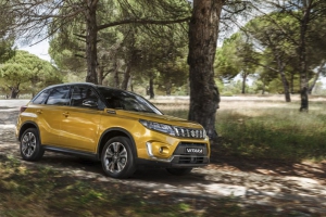 Suzuki_VITARA_HYBRID_2020_205-48640-870x470