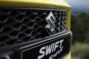 Suzuki_NEW_SWIFT_SPORT_218-16896-870x470